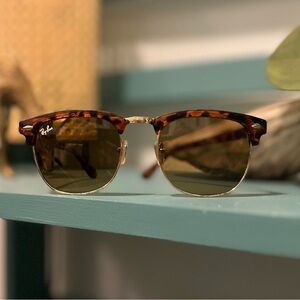 Ray-Ban Clubmaster Classic Tortoise and Gold Sunglasses